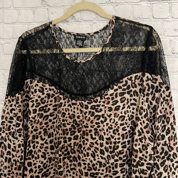 Torrid Leopard Print Blouse - Picture 4 of 11